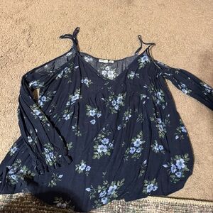 American Eagle cold shoulder long sleeve tank